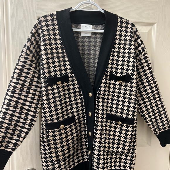 size 2 - Picture 4 of 4